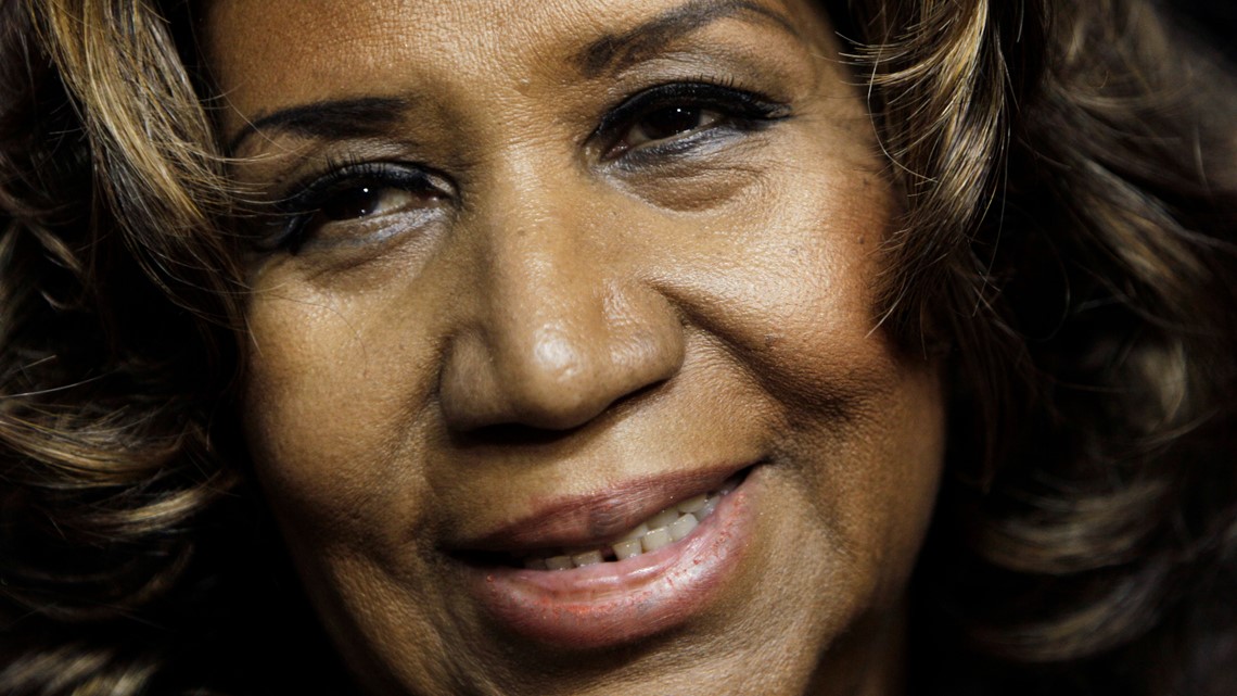 Aretha Franklin's sons battle over handwritten wills - Vimarsana News