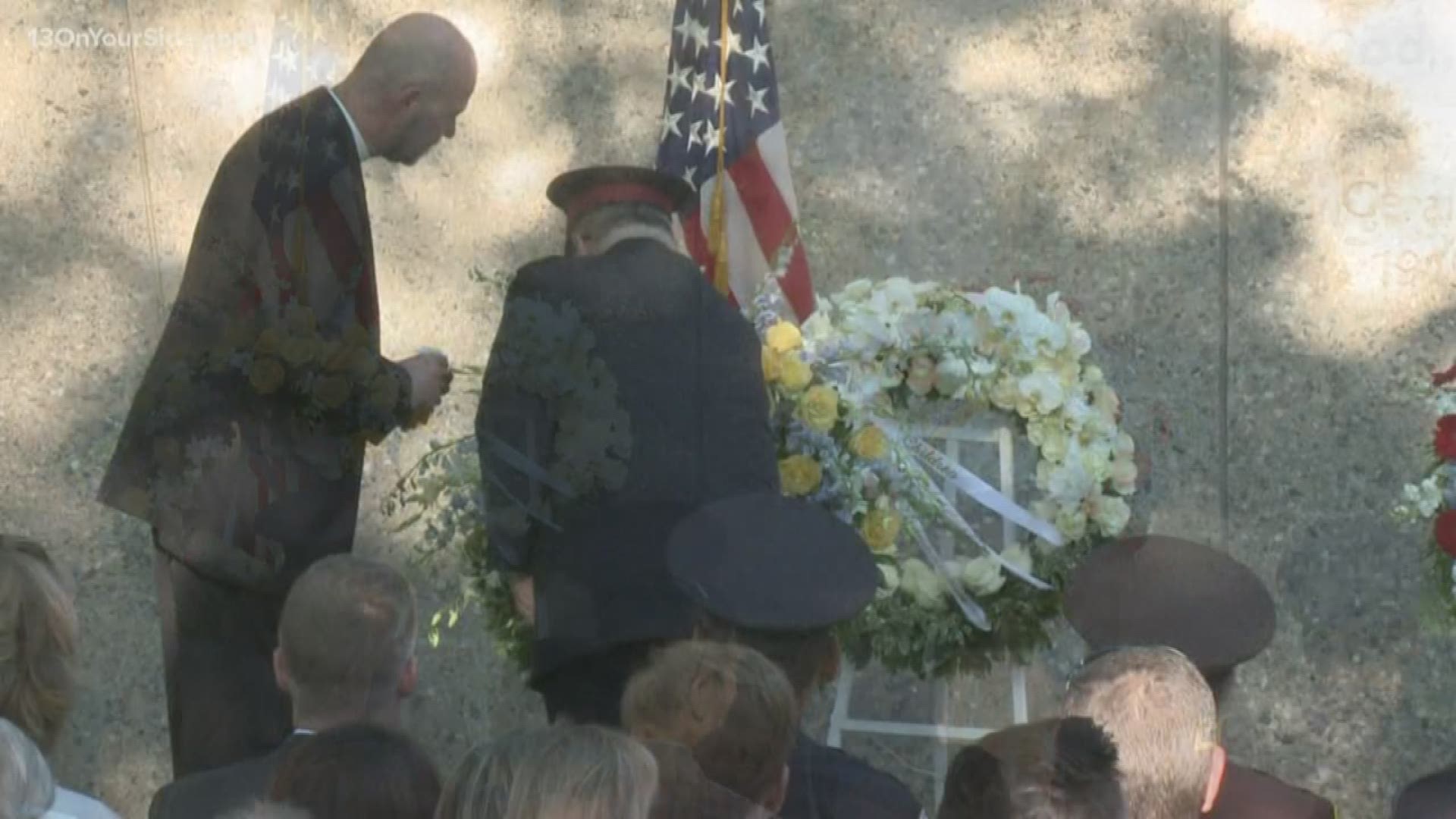 Wreath laid on President Gerald R. Ford's tomb
