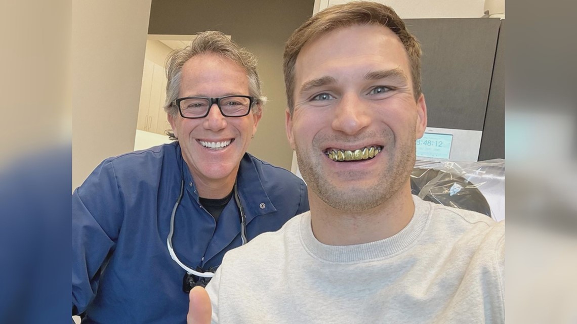 Kirk Cousins unveils gold grillz on social media | wzzm13.com