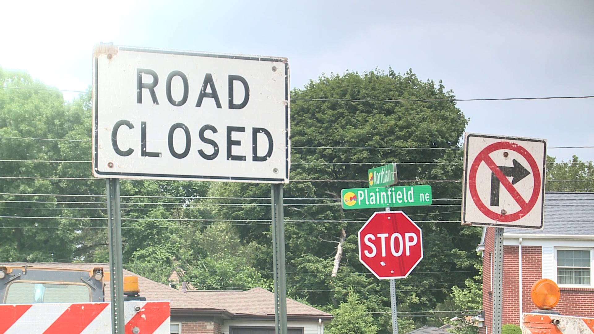 The City of Grand Rapids is working to reconstruct about a half a mile of roadway on Plainfield Avenue between Knapp and 3 Mile Road.