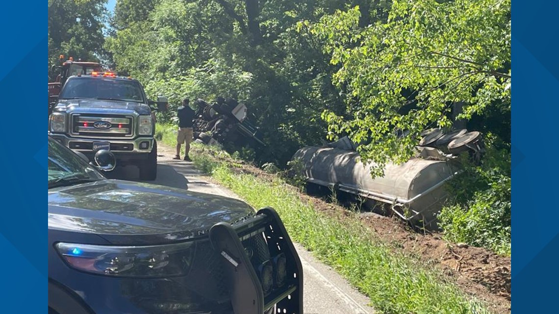 Semi rolls into ditch in Newaygo County | wzzm13.com