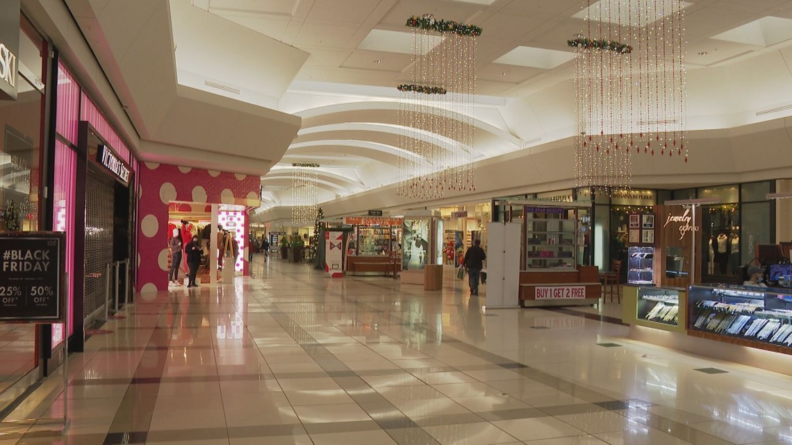 Kentwood Mall, KCSO aware of smash-and-grab robberies in other US cities, have security measures in place - Vimarsana News