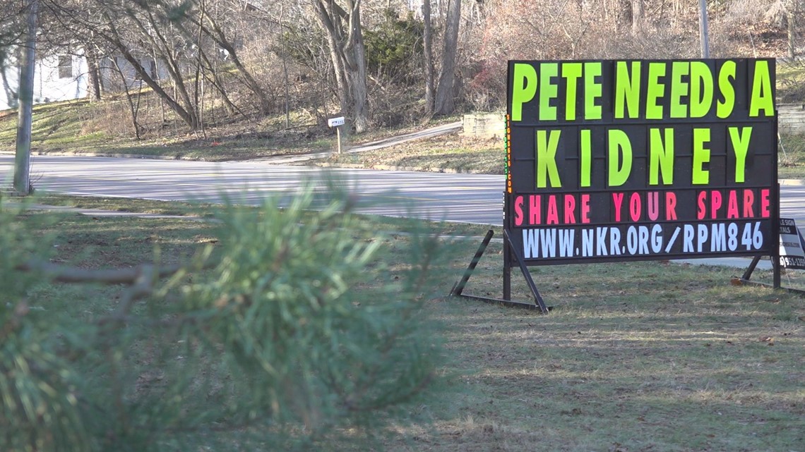 Comstock Park man hopes roadside sign will help find organ donor