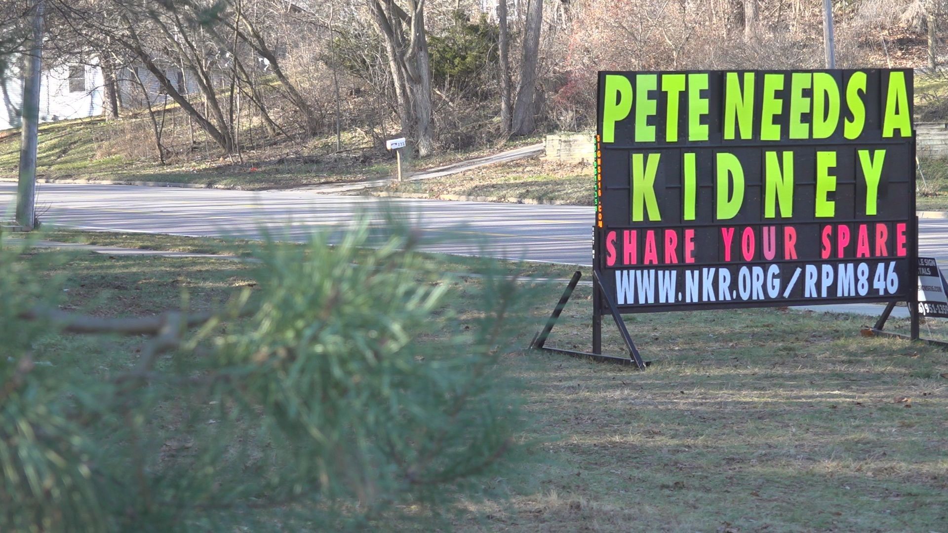 Pete Bottoroff's been in kidney failure for the past two years, and after putting up a huge road sign and with help from 13 ON YOUR SIDE, he's finally found a donor.