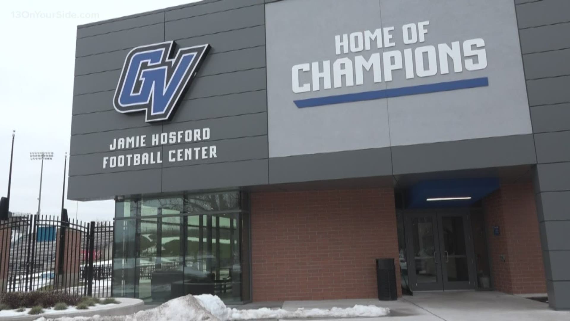 Grand Valley State University (GVSU) has parted ways with offensive coordinator Morris Berger.