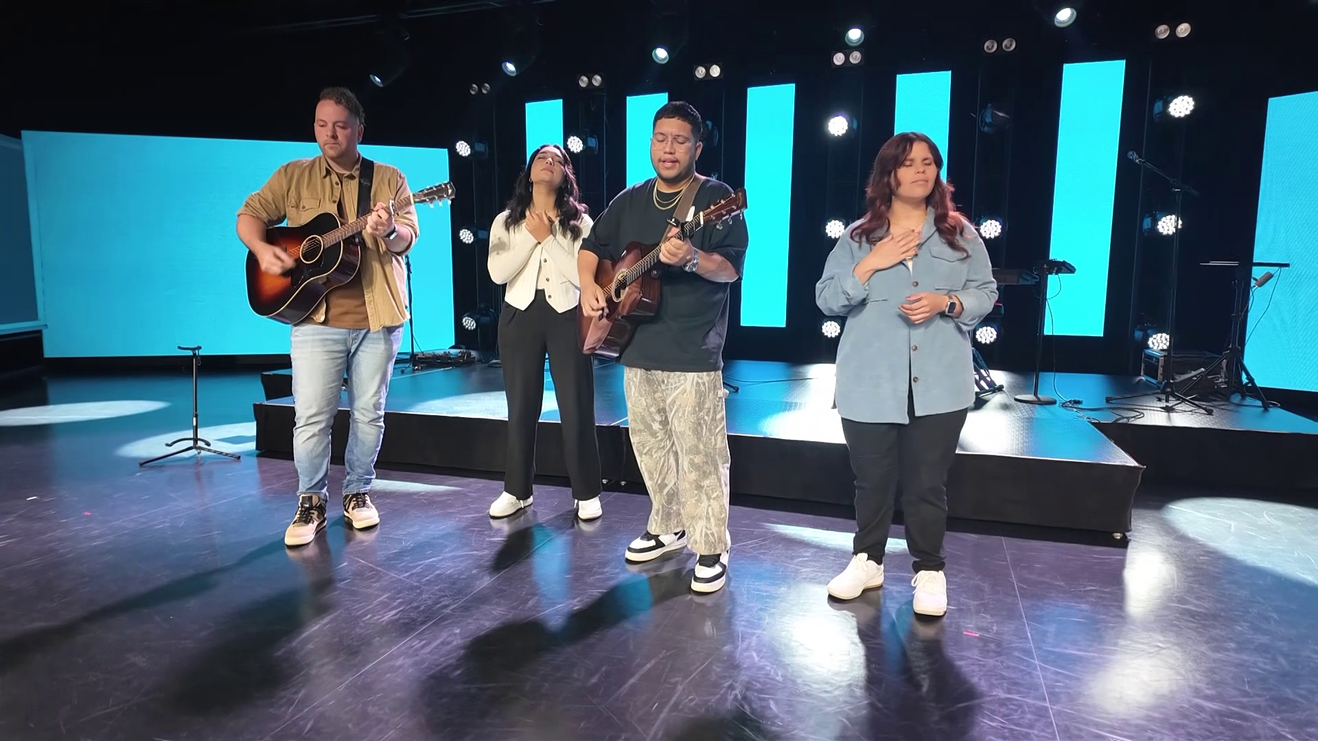 Engedi Music, the worship team at Engedi Church in Holland, performs their single "STILL DO MIRACLES."