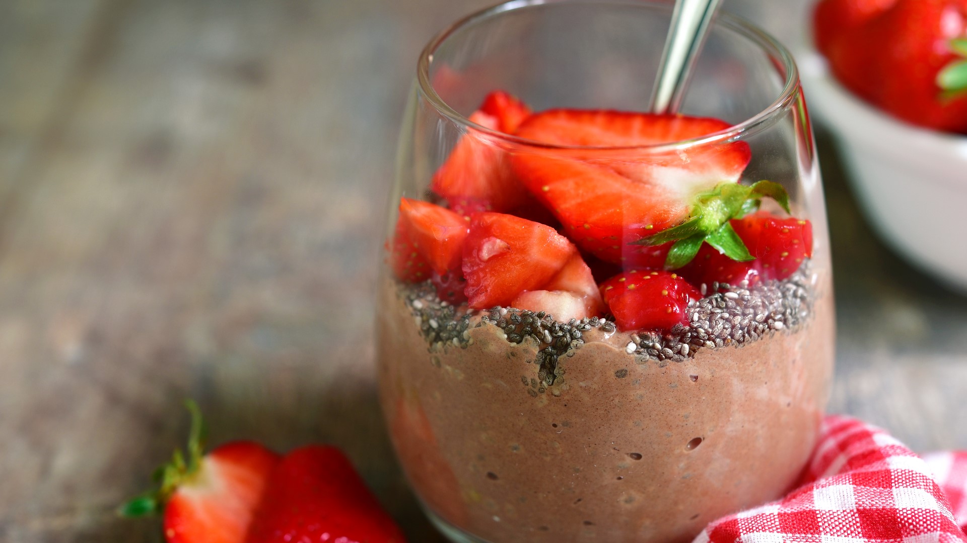 Comfort Food Makeovers From A Wellness Chef: Chocolate Chia Seed Pudding Recipe
