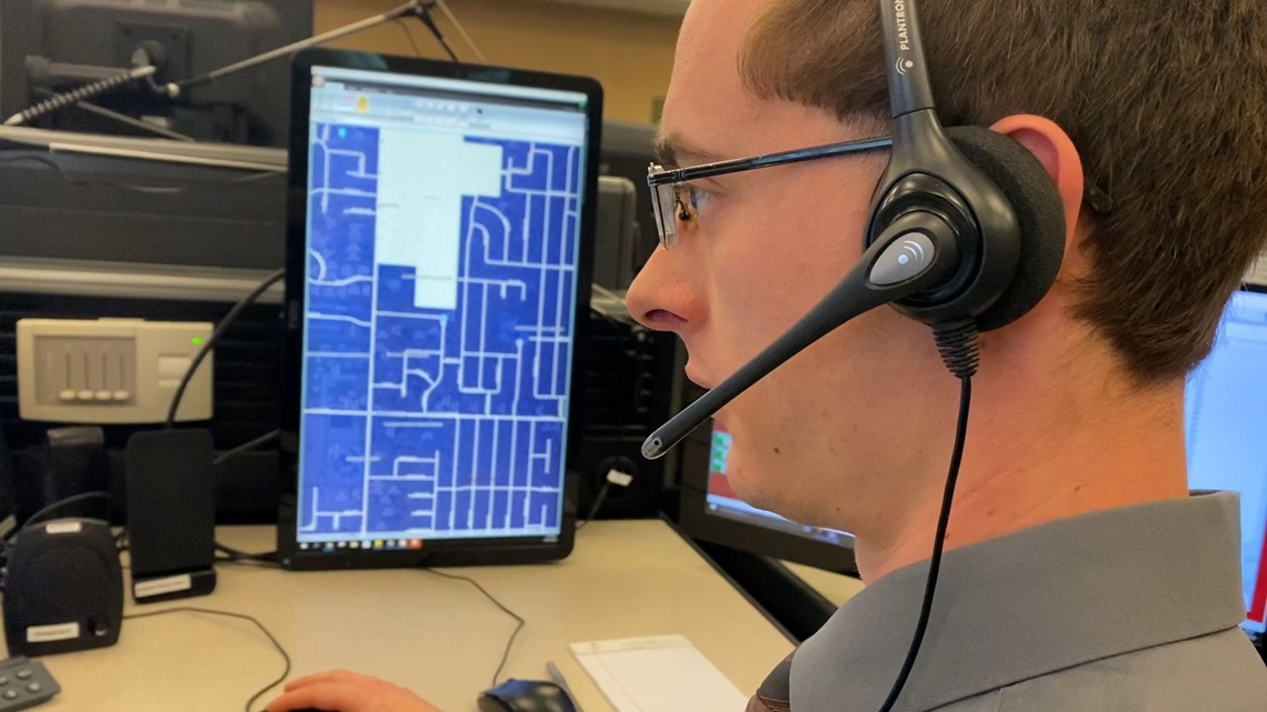 'There's no time to panic': Young Ottawa County dispatcher helps husband deliver wife's baby over the phone - Vimarsana News