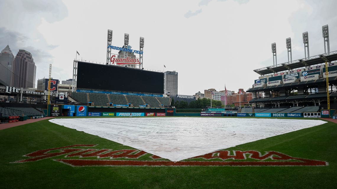 Miguel Cabrera's final game at Guardians' Progressive Field