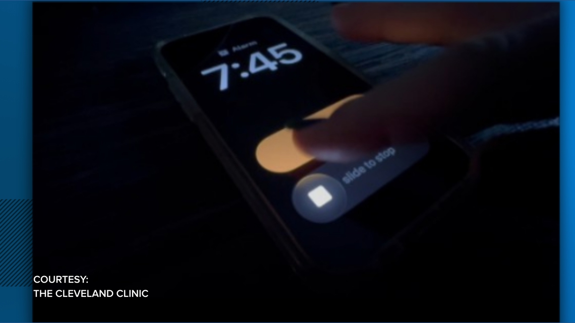 Your snooze button habit might be working against you | wzzm13.com