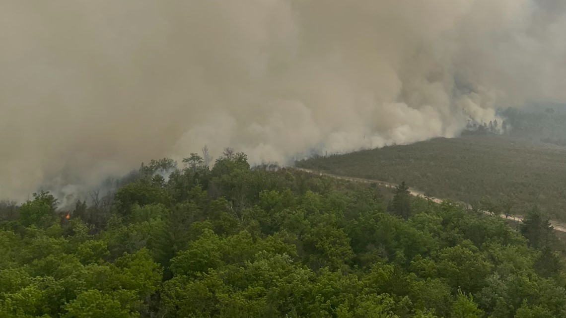 1,000 acre fire in Grayling Township causes emergency evacuations