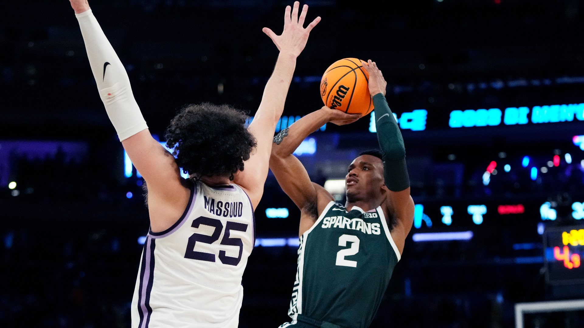 Today on social media, Michigan State senior guard Tyson Walker announced he is back for one more year in East Lansing.