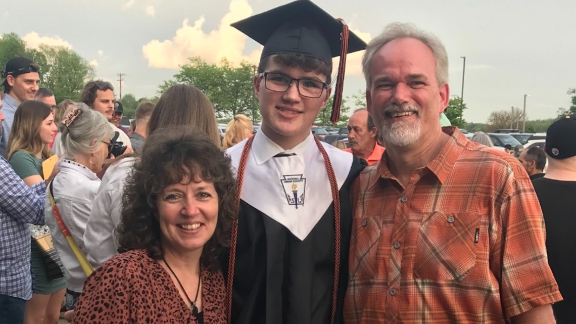 After horrific accident, Barry Co. teenager graduates | wzzm13.com