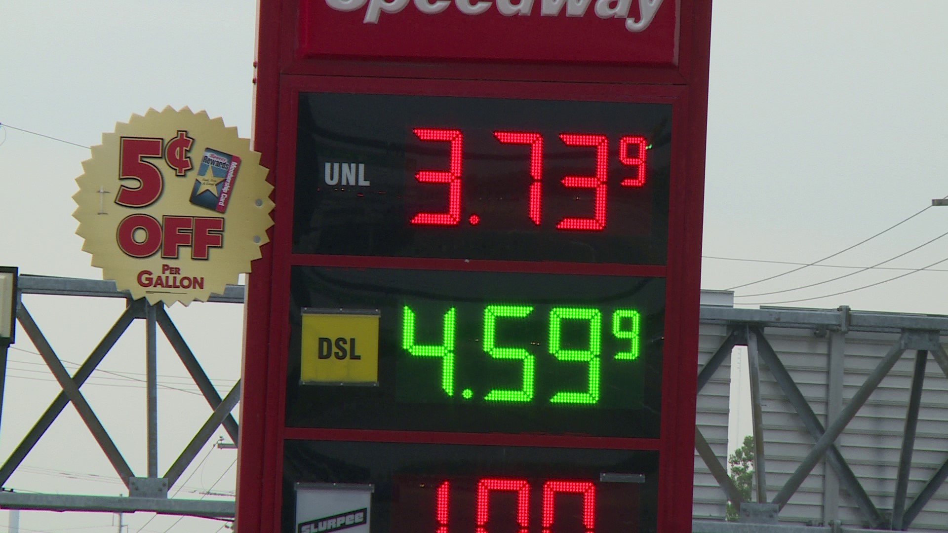 Patrick DeHaan of GasBuddy.com says that the current trend towards lower gas prices could continue through the holiday weekend.