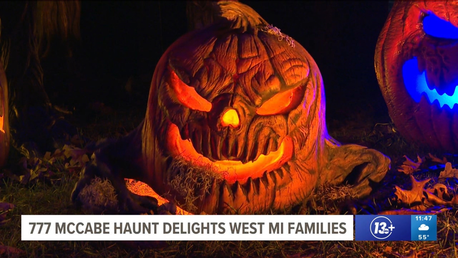 A house that really gets into the Halloween holiday spirit!