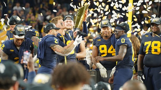 Michigan Defeats Washington 34-13 | Wzzm13.com