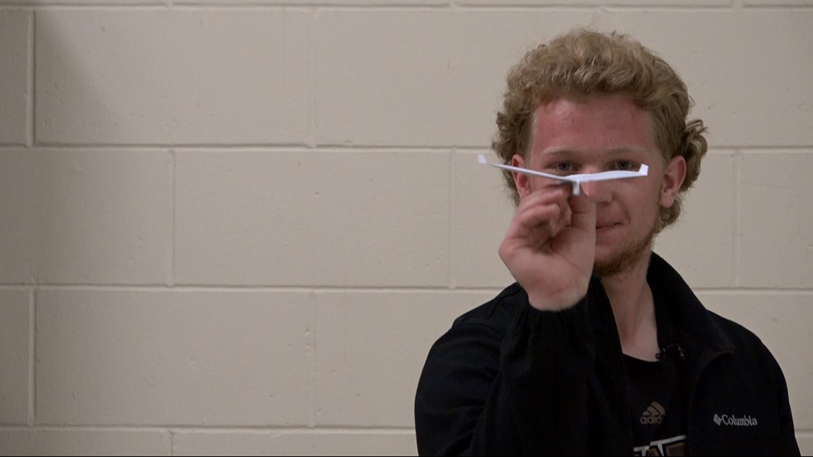 WMU student sets new national record for paper airplane airtime - Vimarsana News