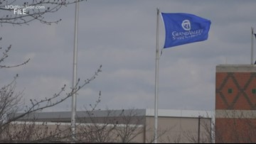 Gvsu Student Senate Votes To Remove Pledge Of Allegiance From