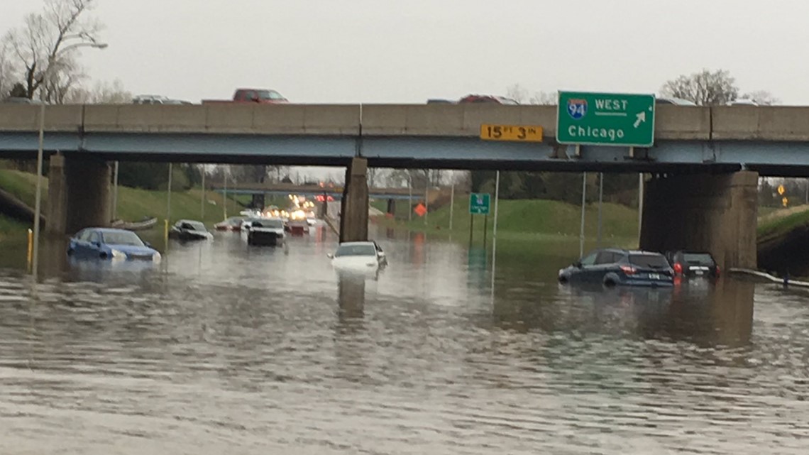 Severe storms flood freeways, surface roads in Detroit area | wzzm13.com
