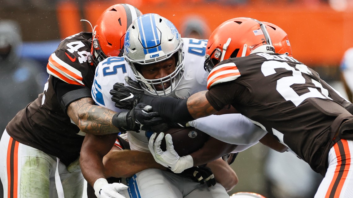 Comedy of errors as Steelers, Lions slog to 16-16 tie