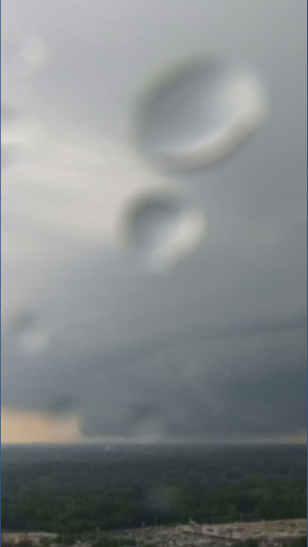 Ominous shelf cloud glides across West Michigan skyline | wzzm13.com