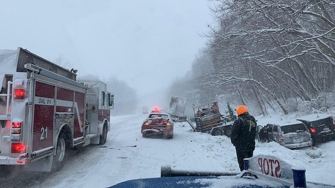 Multivehicle crash on SB US131 leaves no major injuries