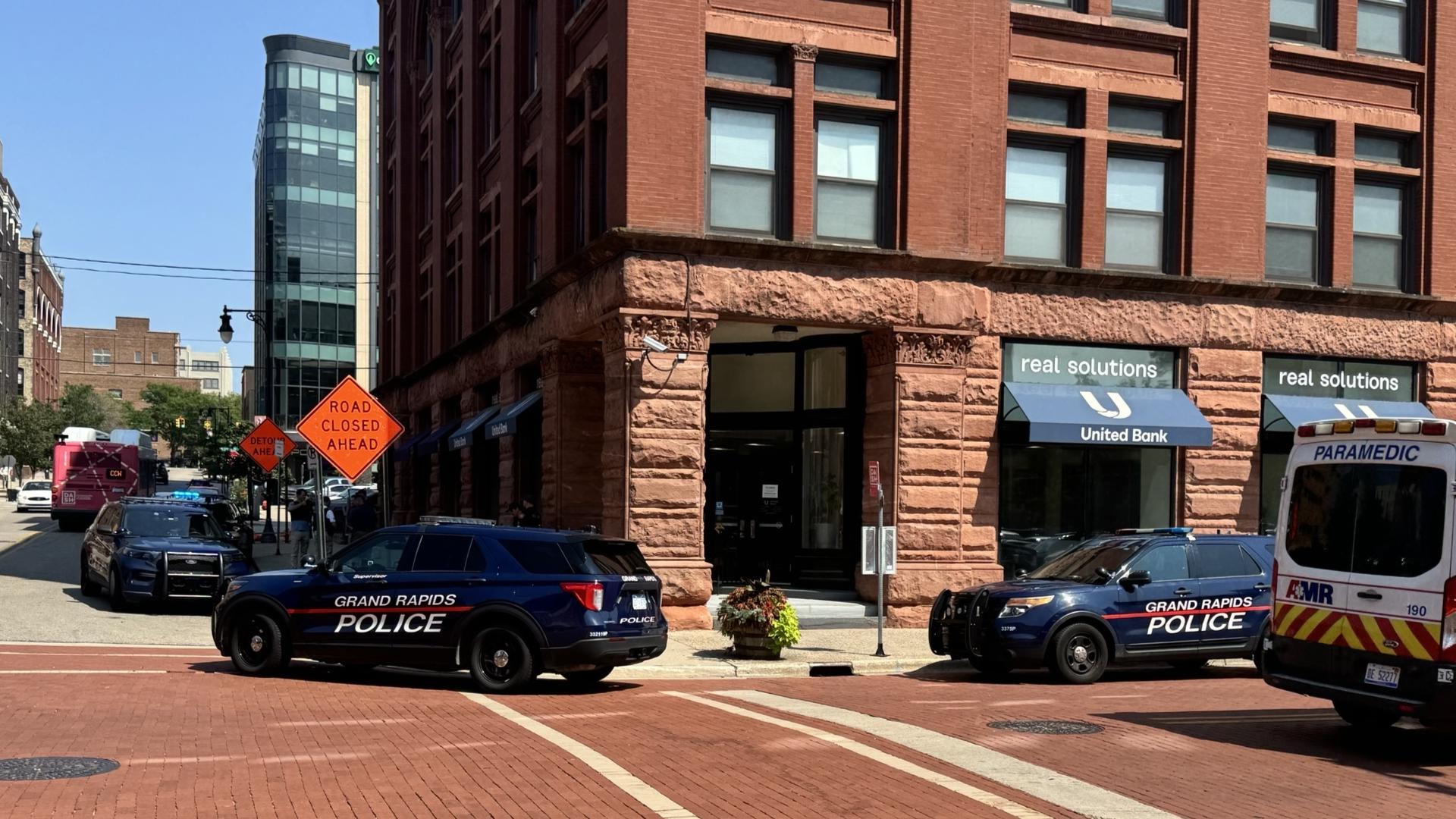 Downtown Grand Rapids bank robbery suspect in custody | wzzm13.com
