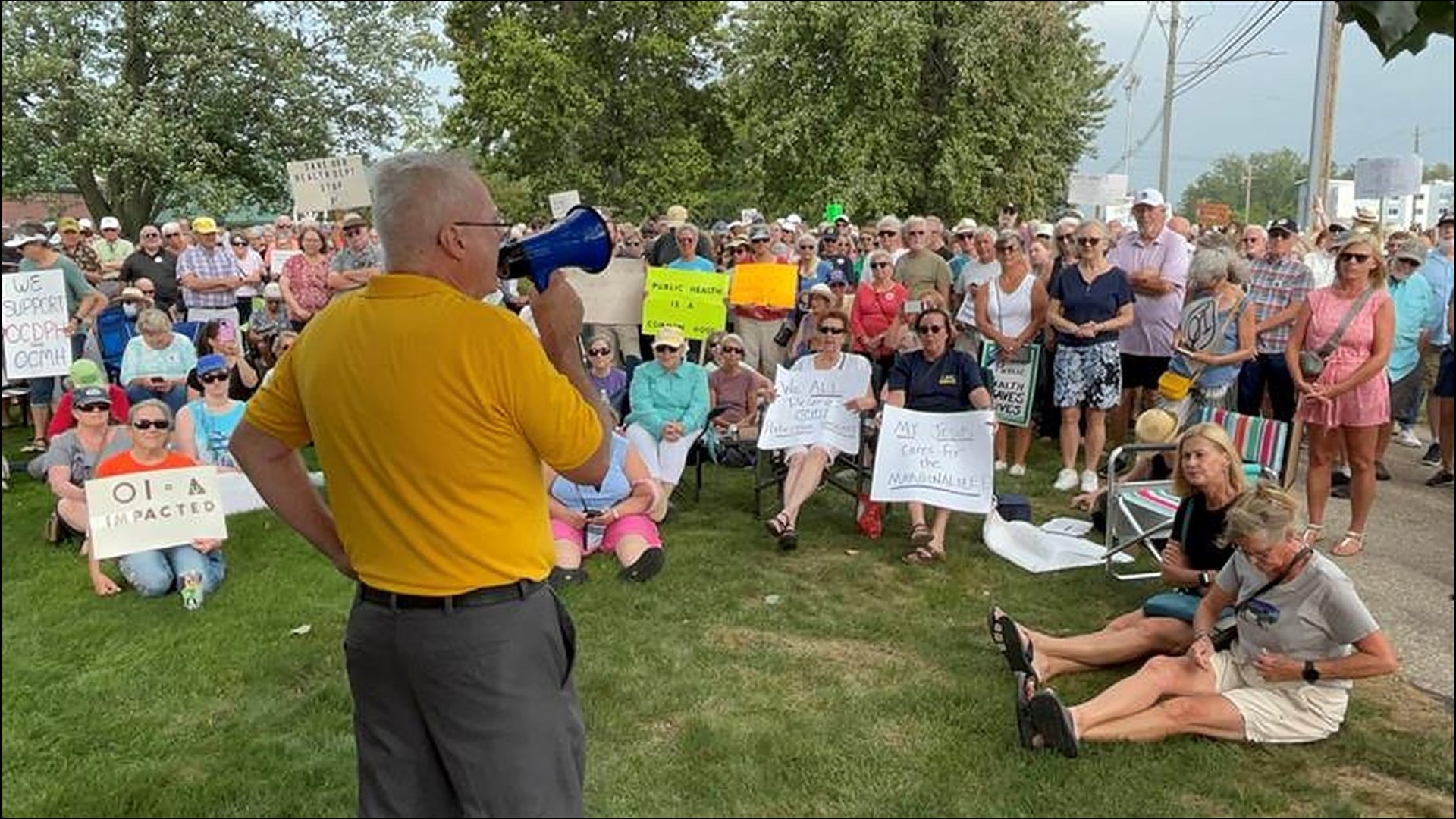 Hundreds showed up to the Ottawa County Department of Public Health in Holland Wednesday night to show their support for health administration and workers.