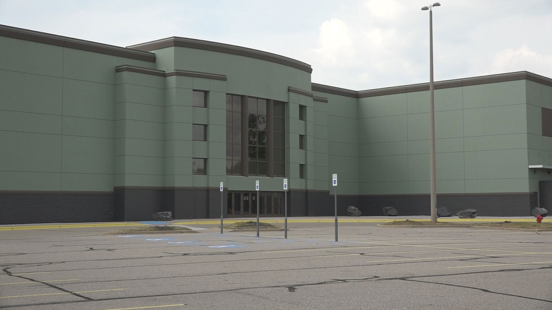 Changing landscape at Rivertown Crossings Mall | wzzm13.com