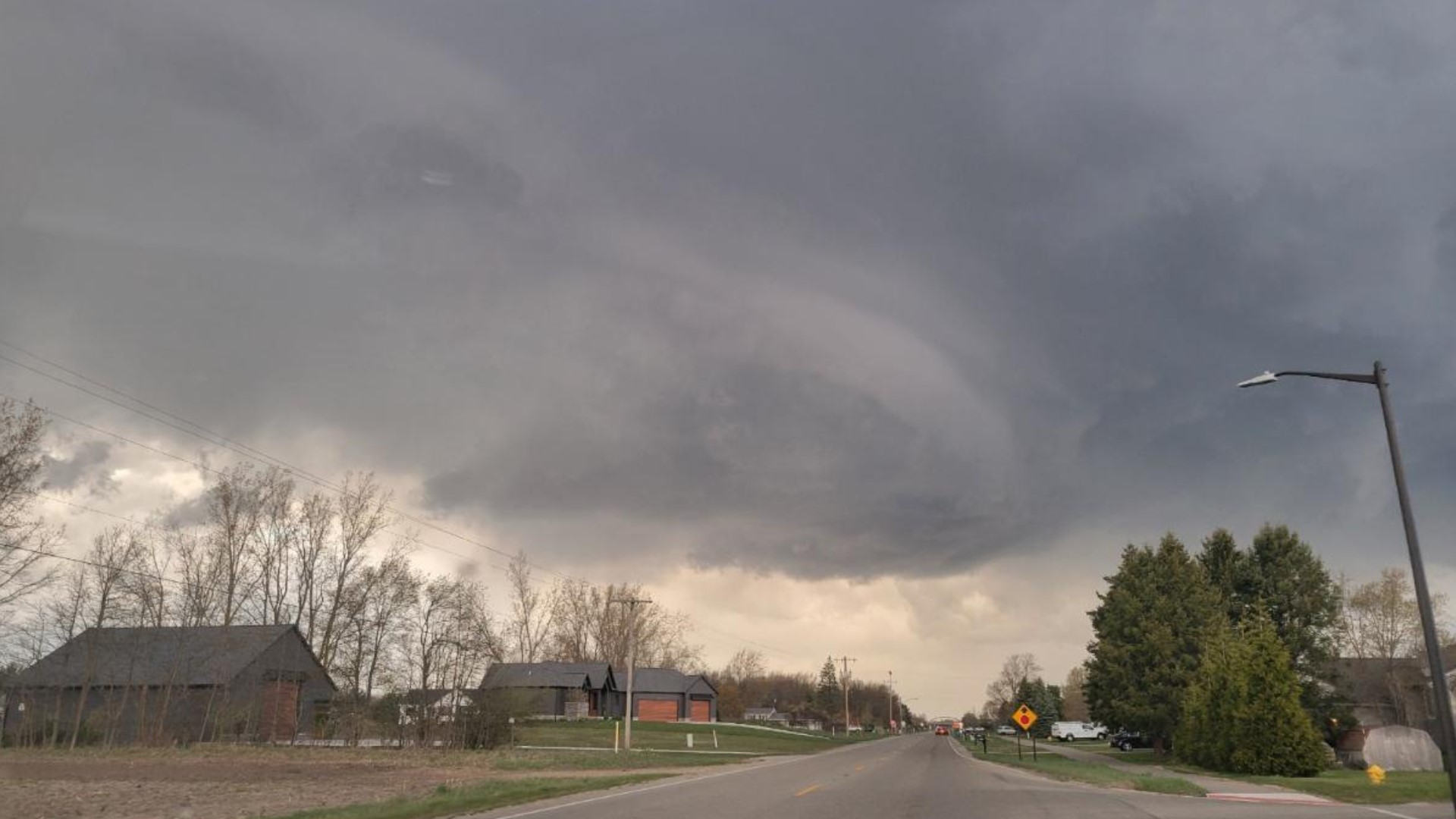 Why are there tornado sirens? Severe storm triggers brief warning ...