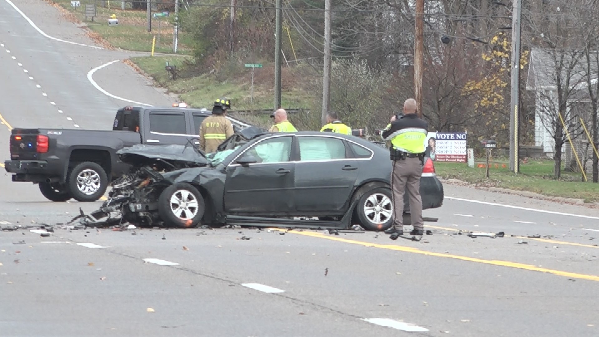 Ottawa Co. police investigate three car crash on Lake Michigan Dr