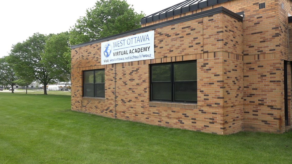 "A positive disruption": West Ottawa launches full-time virtual school - Vimarsana News