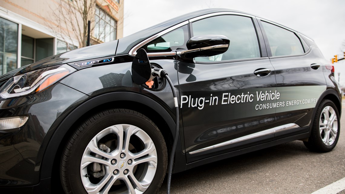 Consumers Energy installing 200 EV charging stations in Michigan