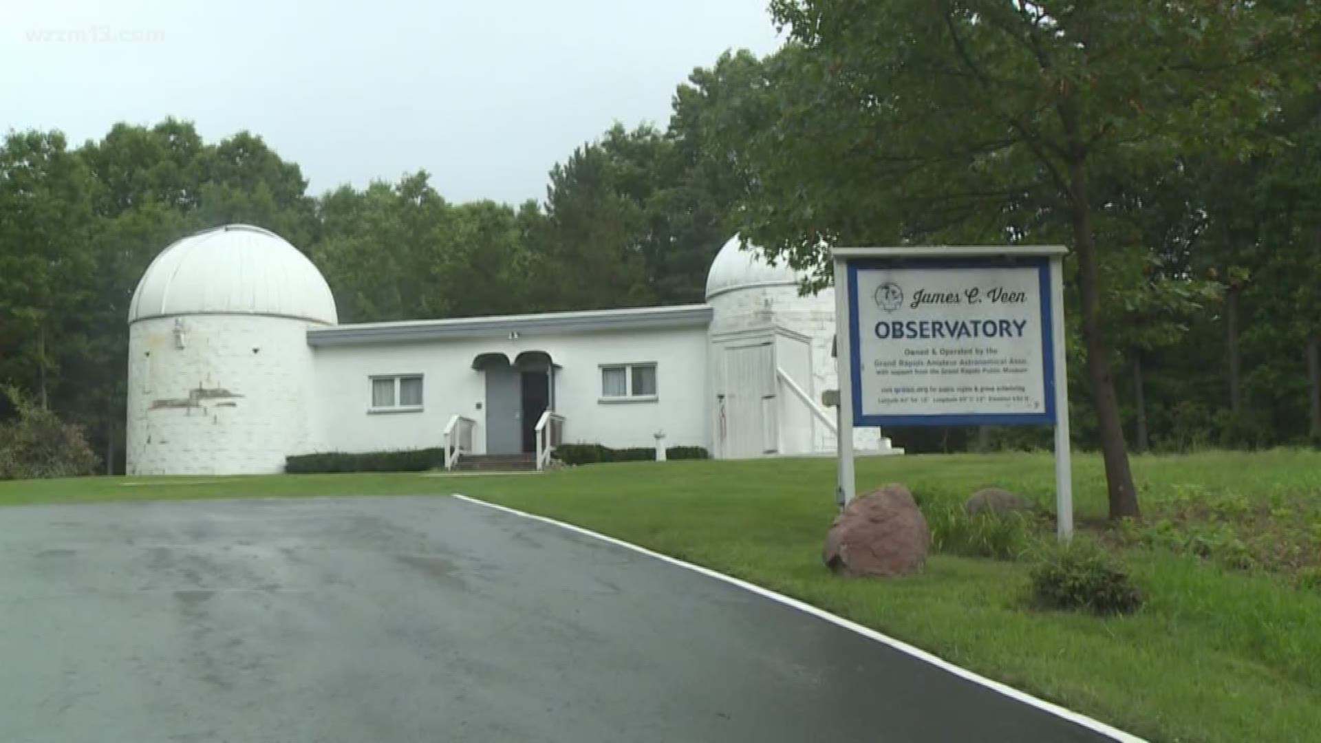 Grand Rapids Public Museum celebrates Astronomy Day