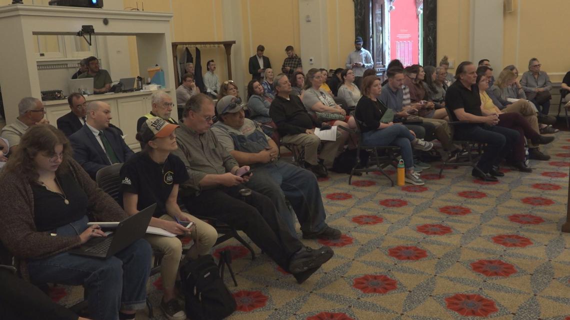 Community members speak on new parking permit proposal - Vimarsana News