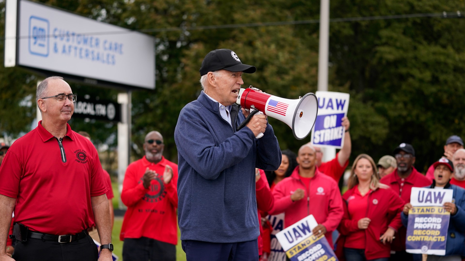 The President flew to Detroit Tuesday to show support for striking auto workers on the picket lines.