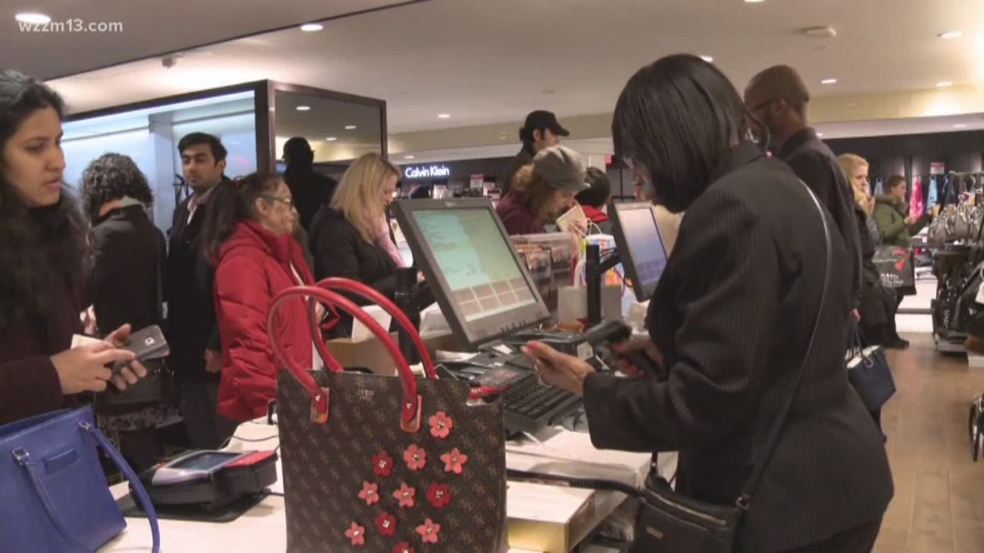 13 ON YOUR SIDE's Angela Cunningham talks last minute Christmas shopping just days before the holiday.