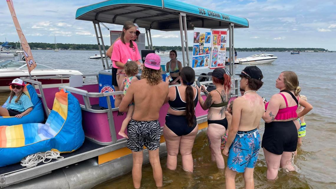 North Muskegon family starts ice cream business on a boat | wzzm13.com