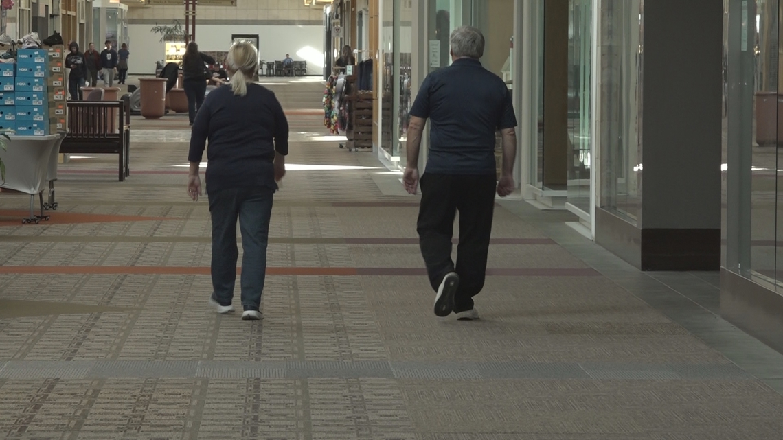 Small businesses keeping Muskegon's Lakes Mall active