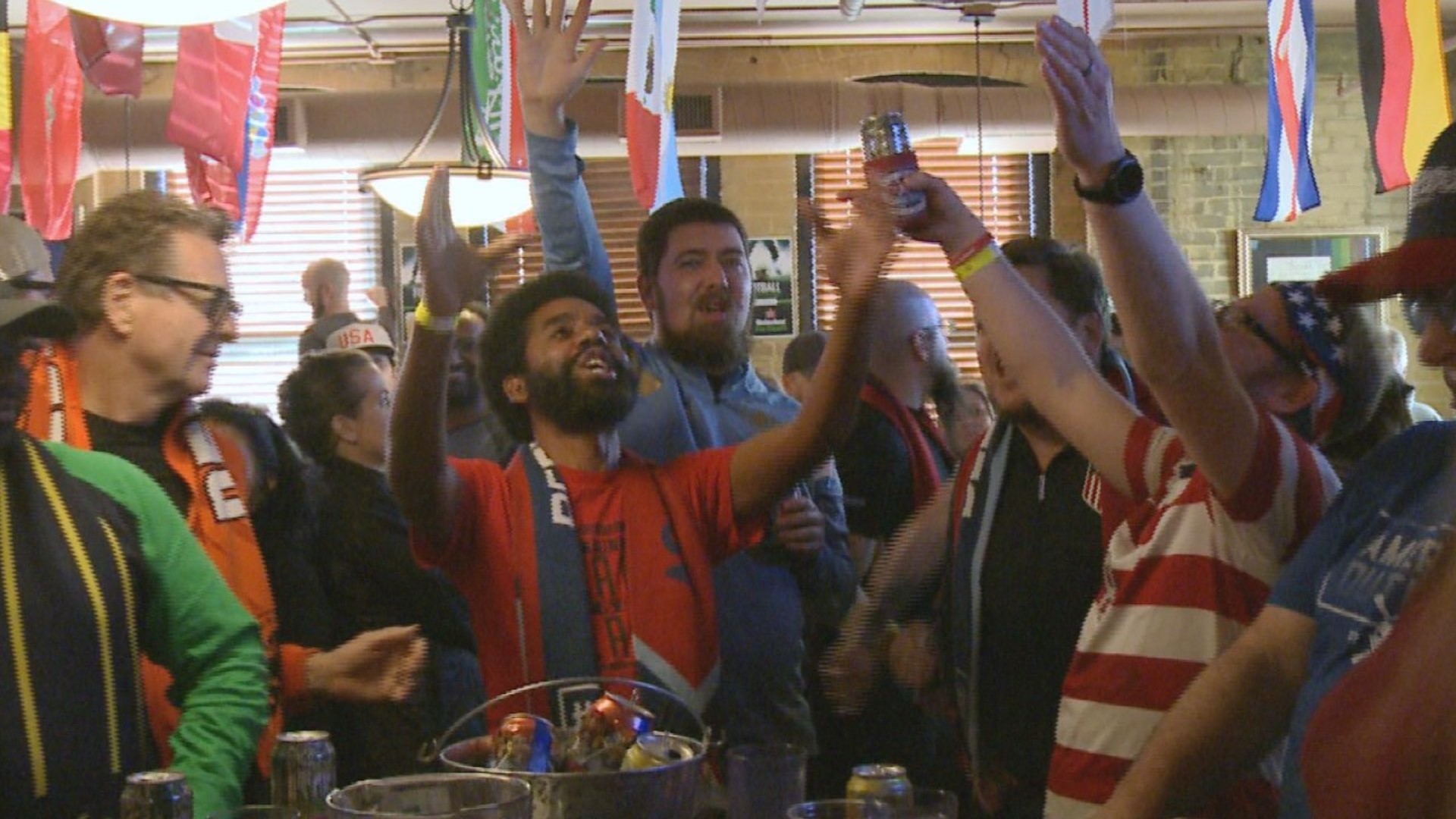 This is a worldwide community Fans pour into SpeakEZ Lounge as the US takes on England in World Cup wzzm13
