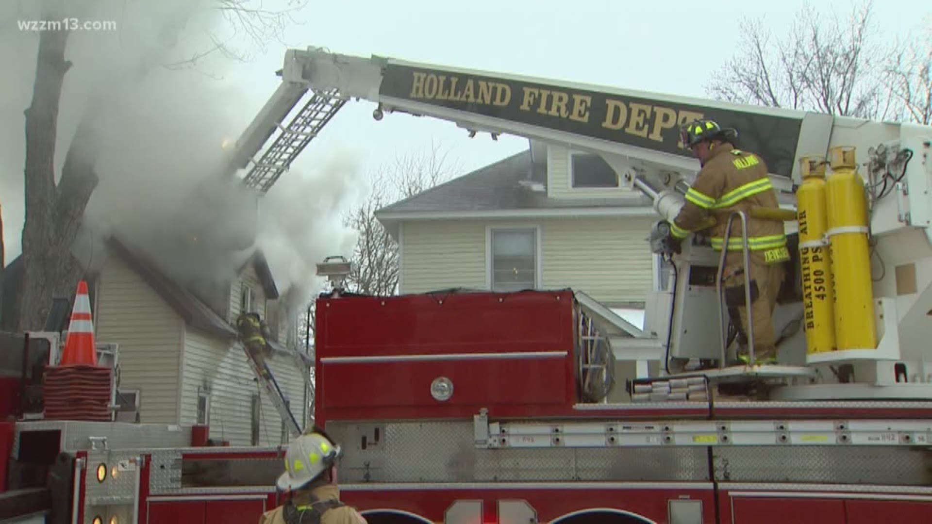 House fire in Holland, six injured