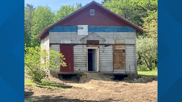 Michigan man begins renovations on former Grand Haven schoolhouse