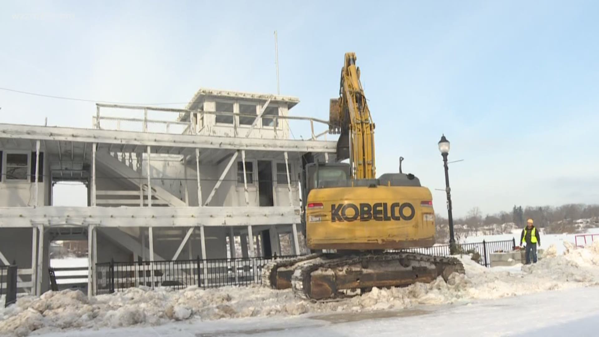 Lowell Showboat demolition begins