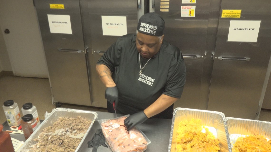 Woman feeding thousands in Muskegon Co. - Vimarsana News