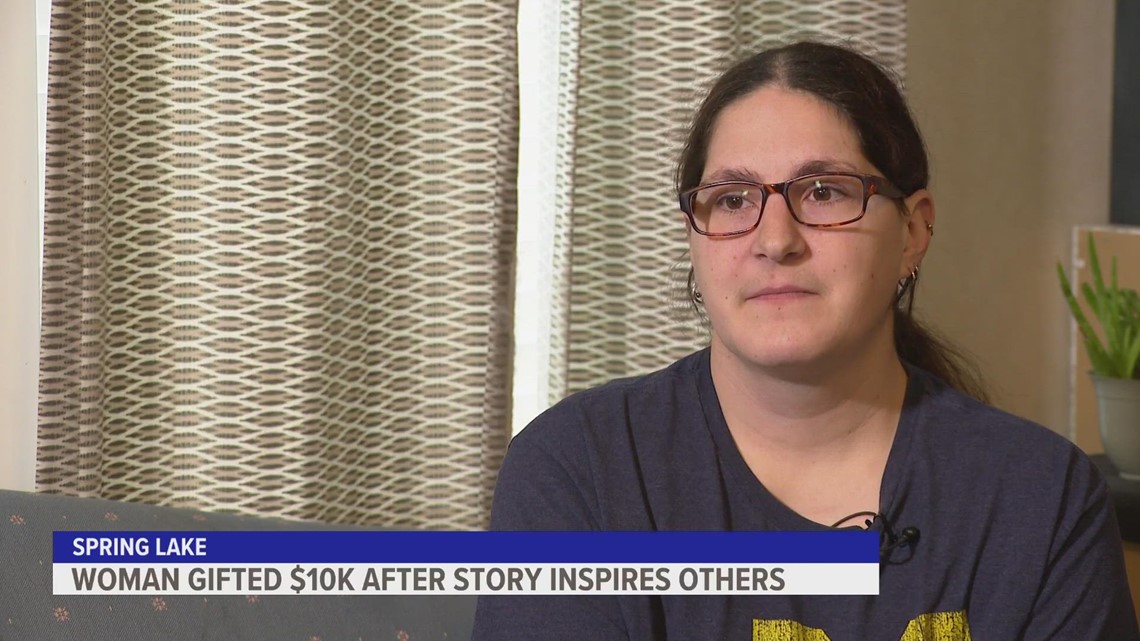 Woman gifted $10K after story inspires others