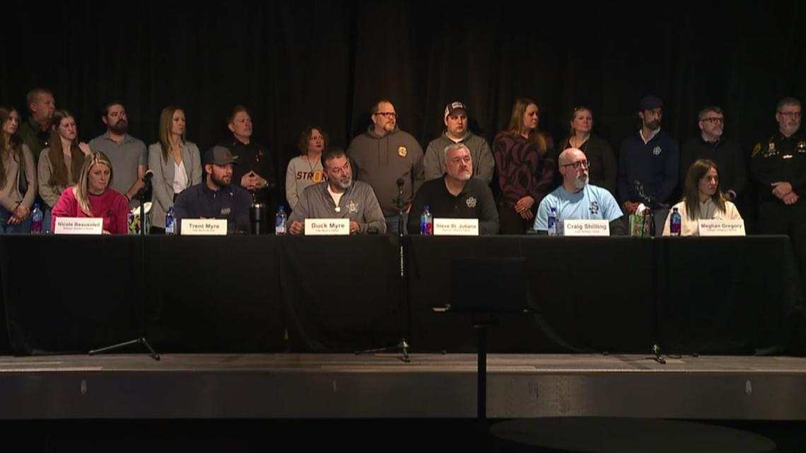 Families of Oxford shooting victims call for state investigation ...