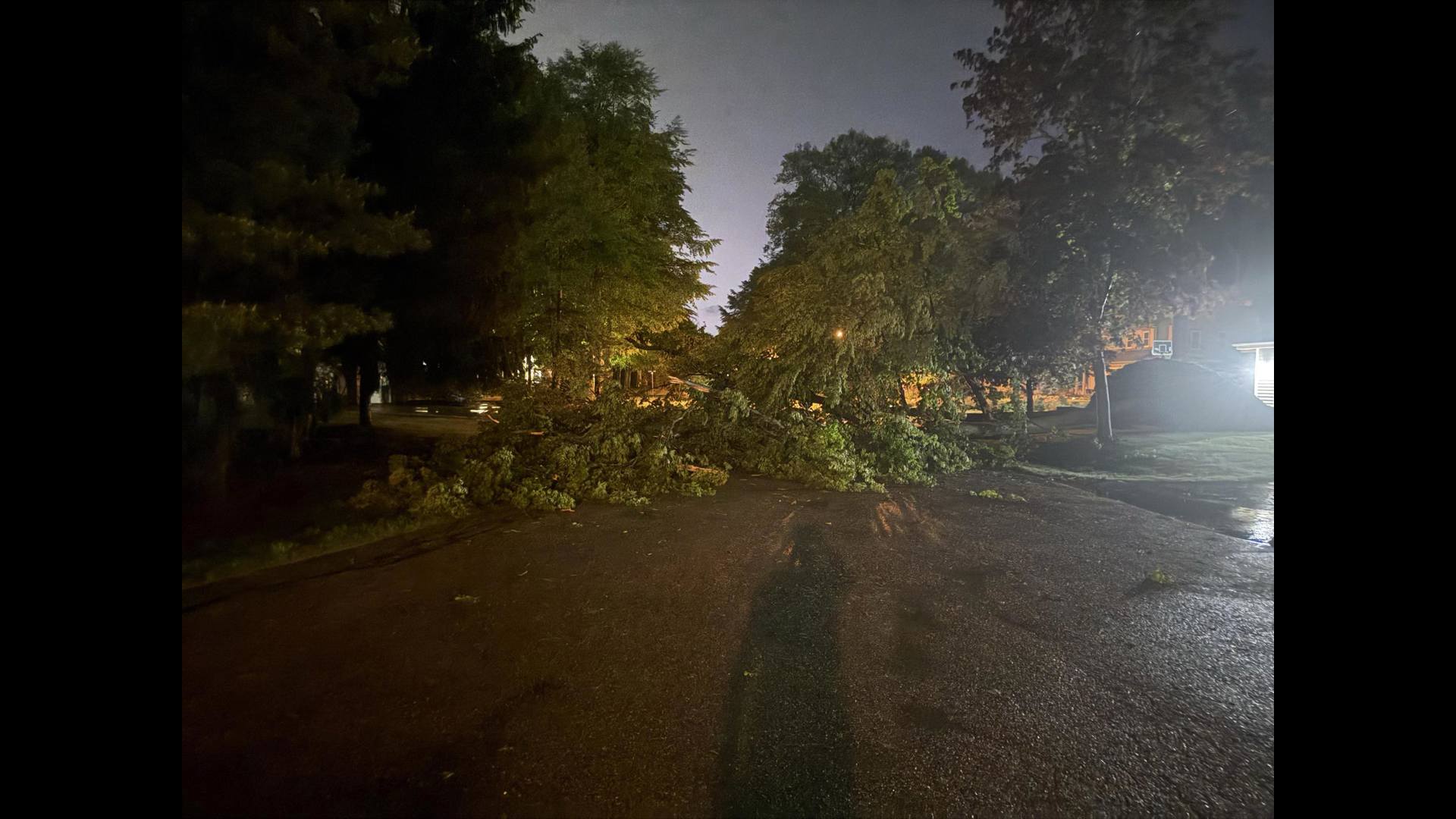West Michigan hit by severe thunderstorms, thousands without power ...