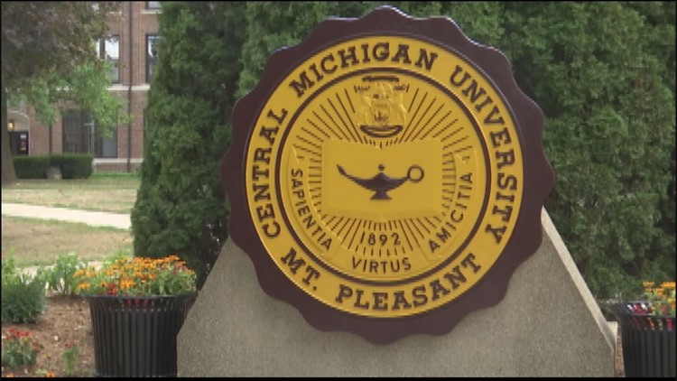 Central Michigan University Calendar 2022 Cmu Apologizes For Mistakenly Giving Full-Ride Scholarships | Wzzm13.Com