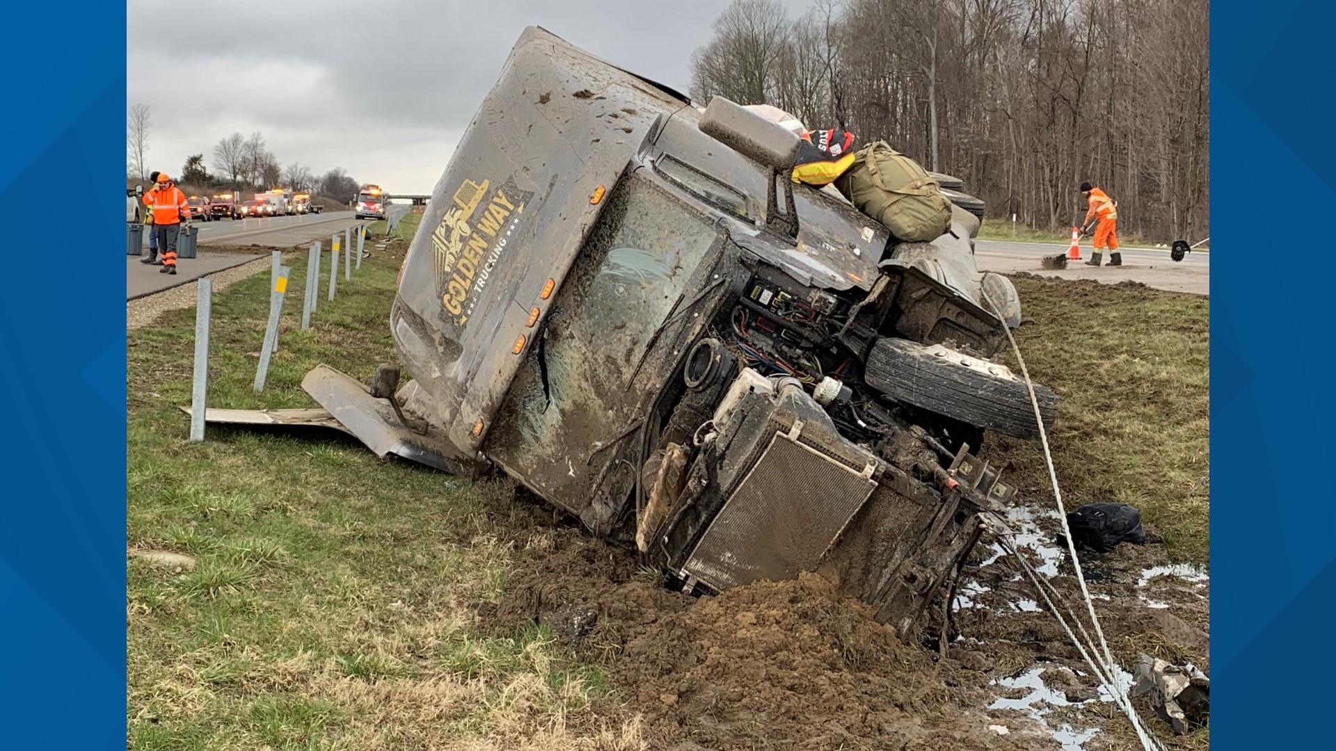 State trooper injured in Van Buren Co. crash | wzzm13.com