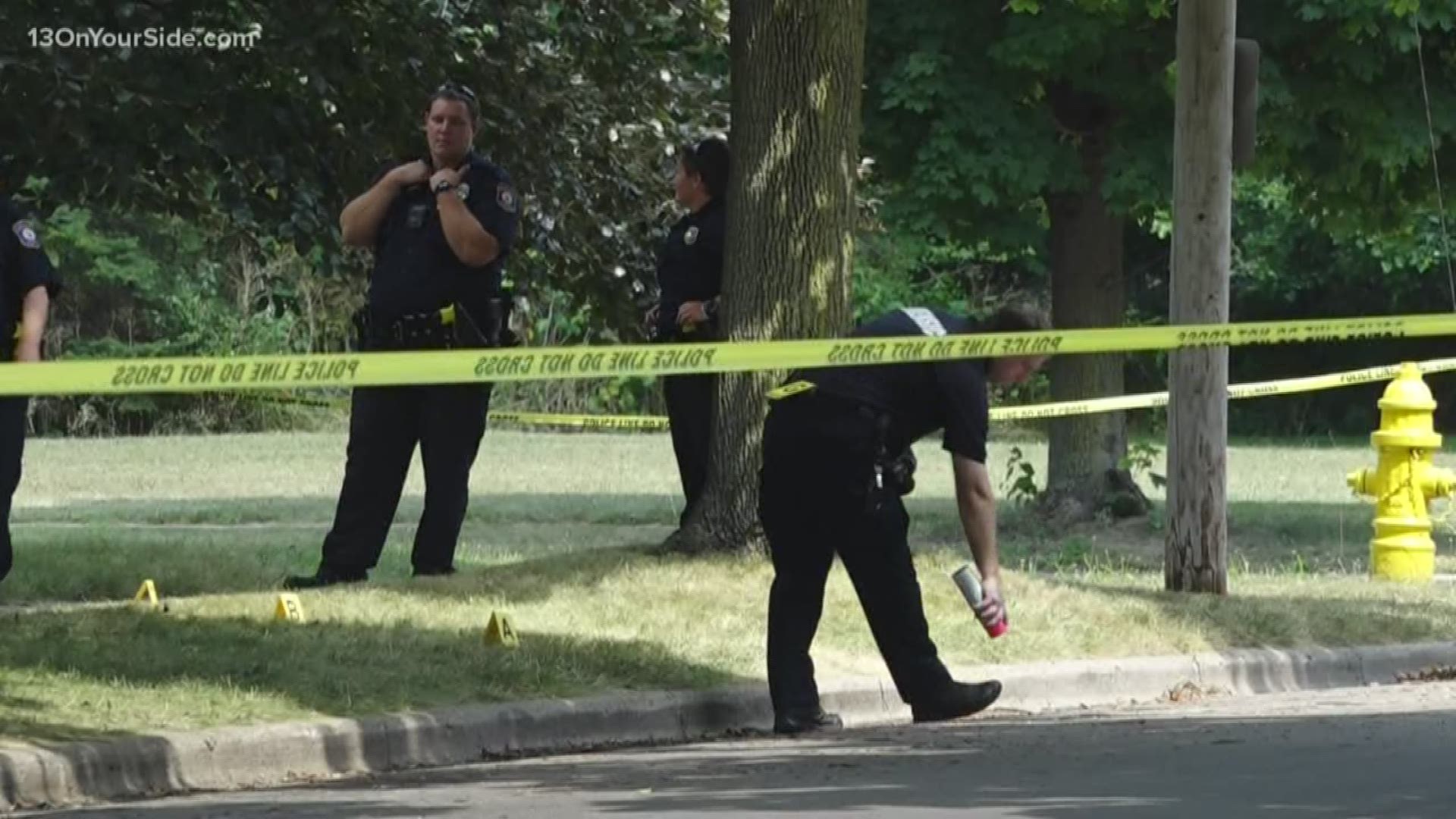 Suspect surrenders himself to police after shooting in Grand Rapids